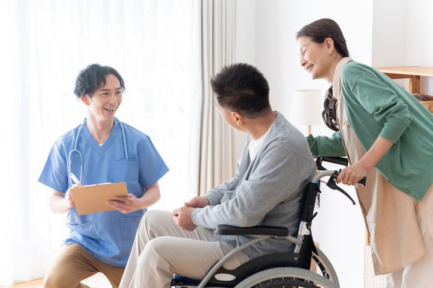 認知症介護、家族のサポートと導入の工夫