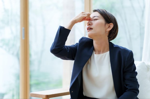 眼精疲労の症状と原因