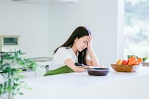 「月経前症候群（PMS）」とは？症状・原因・治療法についても解説！