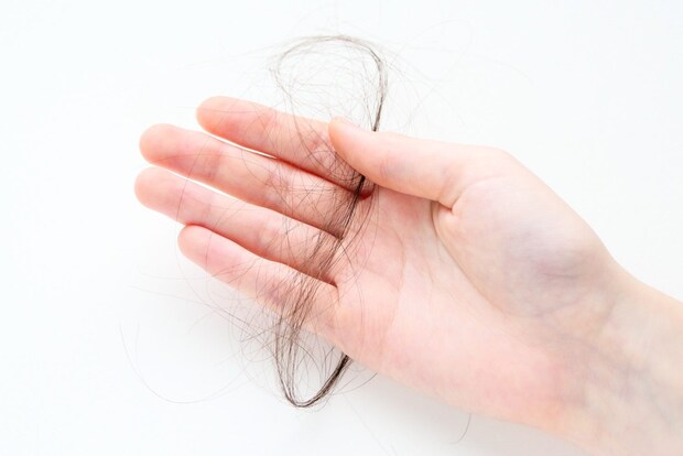 【闘病】なぜ『乳がん』に? 落ちていく“涙”と「毛髪」は抗がん剤の副作用…