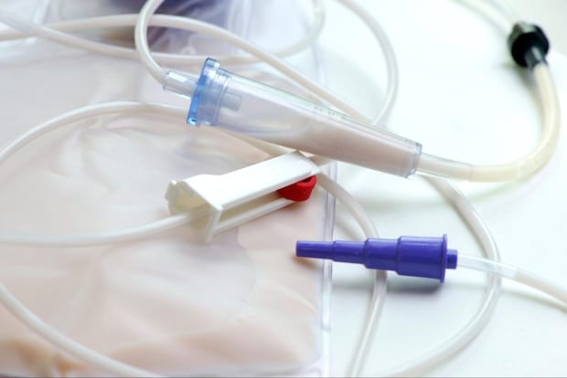 胃ろう造設後の自宅介護のポイント｜ケア方法やよくあるトラブル、対処法も解説