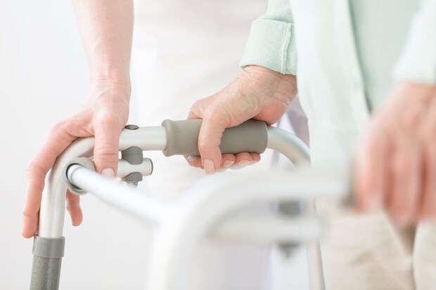 骨折後の回復と寝たきりを防ぐために