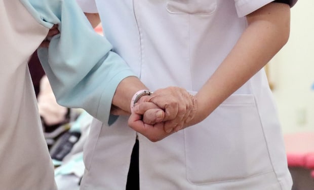 家族が気付く変化の兆候と要介護になる具体的なサイン