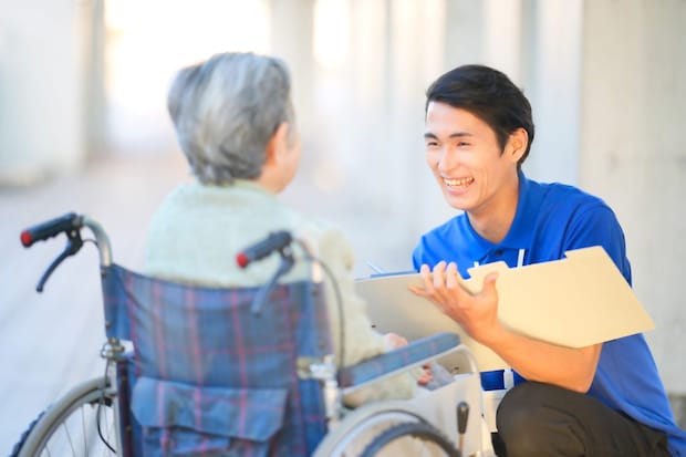 看護小規模多機能型居宅介護のメリットと注意点