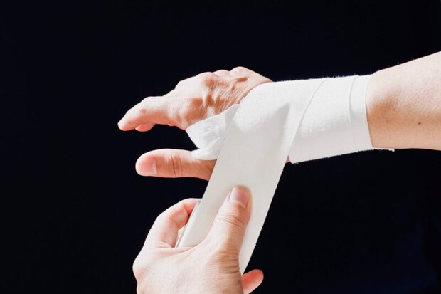 手首へのテーピング