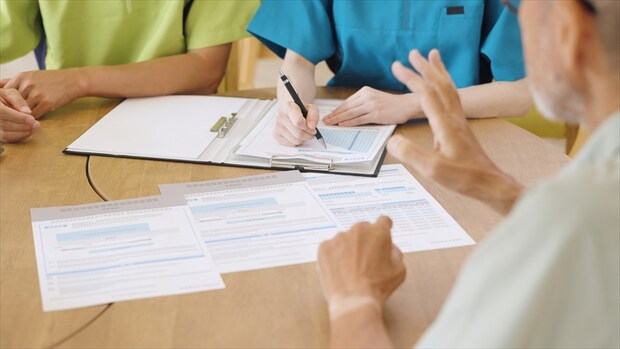 介護施設を見学する際の質問事項と注意点