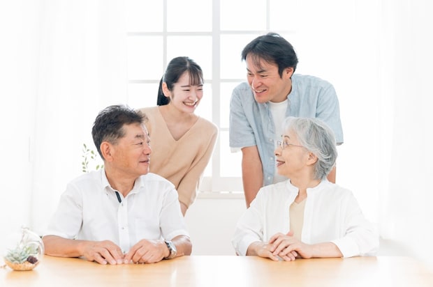 介護保険の申請手続きを行える人