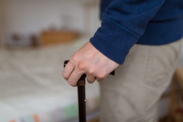 急に歩けなくなってきた