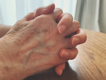 介護難民とは？なりやすい家庭の特徴と家族が知っておきたいことを解説