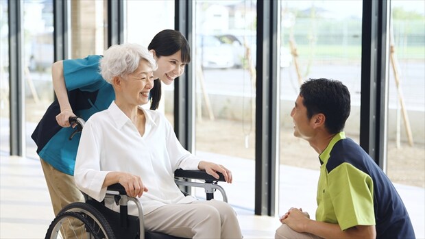 親が施設に入所することで生じる影響