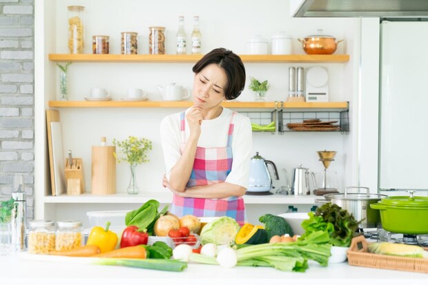 花粉症の症状を悪化させる可能性がある食べ物や飲み物