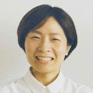 衞藤 しおり