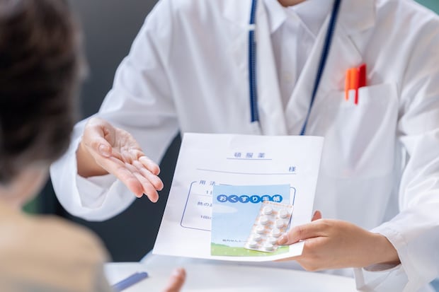 処方薬と市販薬のロキソニンの違いは？