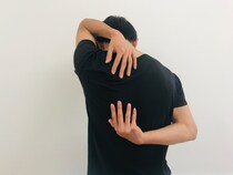 「筋膜リリース」の方法と効果とは？ 体のこりがある人は必見！