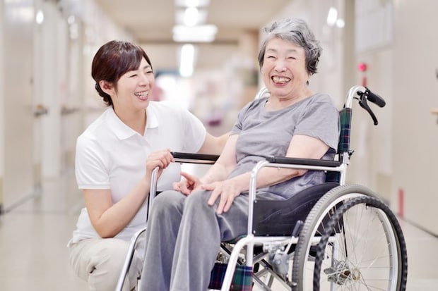 親の介護をしたくない理由は?事前の準備や抱え込む前にできる対処法も解説