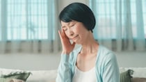 市販薬で改善しない『片頭痛』の原因は？ 受診の目安と見分け方を医師が解説