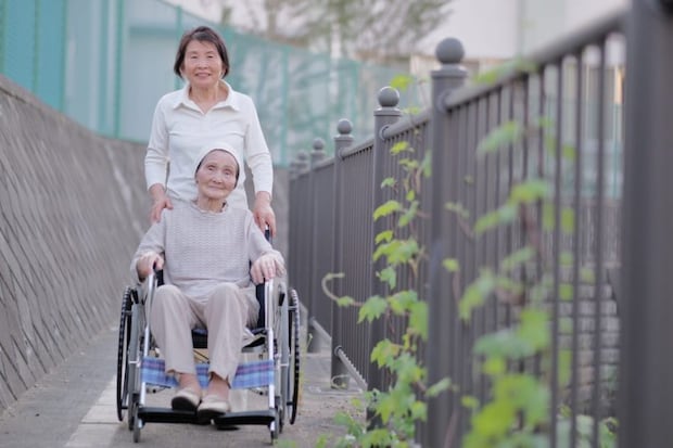 車椅子で散歩