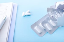 睡眠薬と睡眠導入剤の違いは？副作用も解説