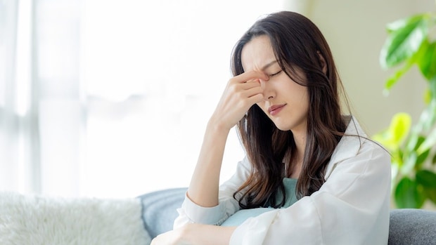 ただの疲れと思っていない? 4月に増える不調は「適応障害」や「うつ病」の初期サインかも【医師解説】