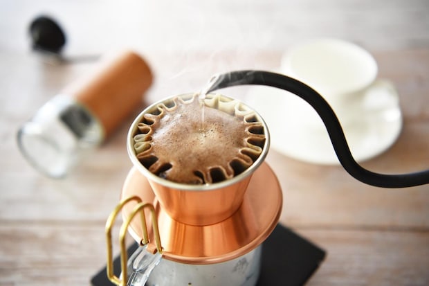 コーヒーの摂取で緊張型頭痛を和らげる方法