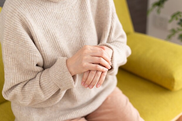【闘病】ただの手の痺れの正体は『根本的な治療法がない難病』だった… やがて肺炎で入院