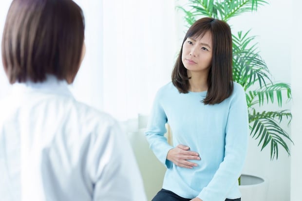 胃もたれ、胸やけ、胃痛で受診すべき目安は？