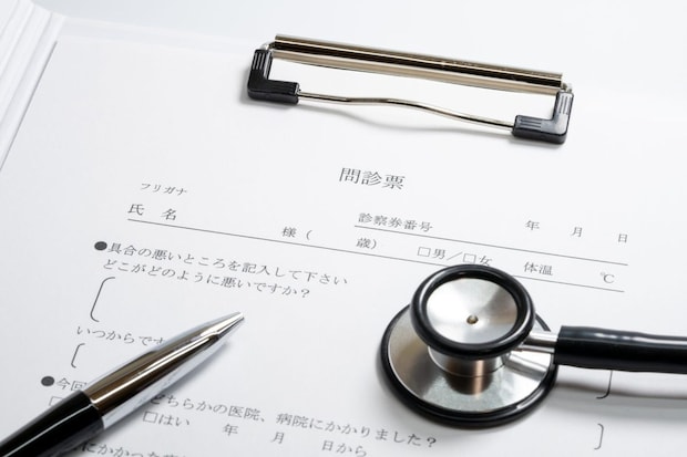 人がいないのに見えるときの受診の目安と対処法