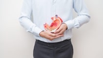 「慢性胃炎」が“胃がん”になる前に見逃してはいけないサインとは？【医師解説】