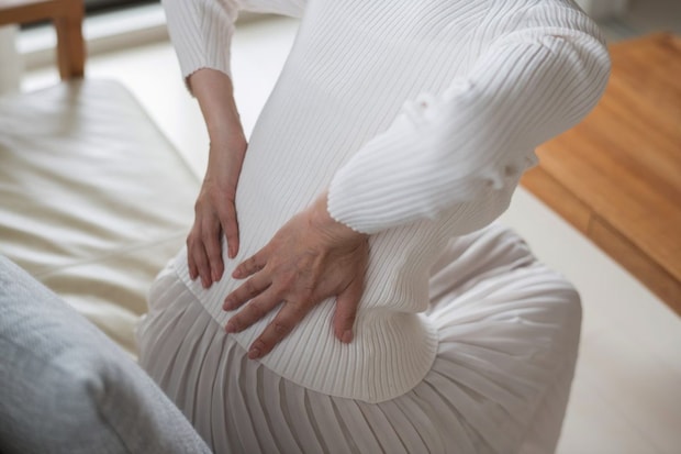 背中の不調を感じたら胃の病気も疑ってほしい