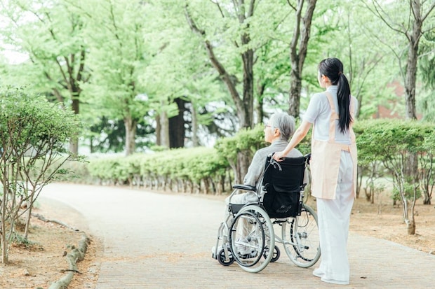 障害高齢者の日常生活自立度の一覧と目安