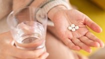 その薬、腎臓を壊すかも？ 『薬剤性腎障害』のリスクと注意点【医師解説】