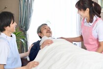 介護で行う喀痰吸引の手順やタイミング、判断基準をわかりやすく解説！
