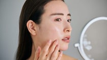 「ヒアルロン酸」で腫れる・しこりが残る？ 施術前に知るべきリスクを医師が解説