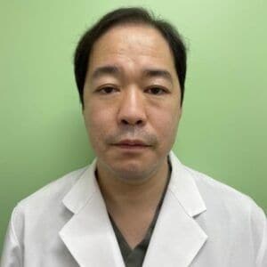 秋谷 進