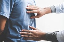 「ペインクリニック」で受けられる治療や受診の流れ、注意点を医師が解説