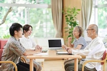 人生会議とは？進め方や話し合うテーマ、家族で取り組むときのポイントを解説