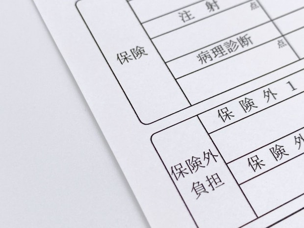 保険診療と自費診療によるニキビ治療