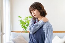 介護疲れの原因は？対処法や予防方法、負担軽減のための支援サービスを解説