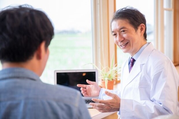 ドライアイで眼科を受診すべきサインと治療法
