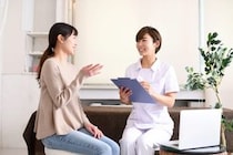 胃カメラ（胃内視鏡検査）は何歳から？推奨される年齢や受診の頻度も解説