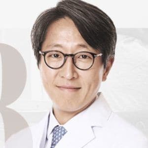 パク・クァンミン