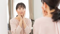 「丸顔」「面長」はたるみが目立ちやすい？ たるみやすい人の習慣と予防法を医師が解説