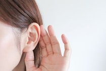 耳が聞こえにくい原因は？考えられる病気や受診の目安、耳鼻科での検査内容を解説