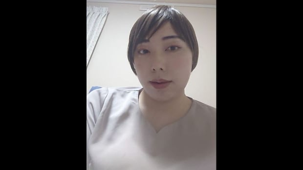 【闘病】突然、脚に握り拳大の紫のアザが次々と… 10代で告げられた『抗C1q血管炎』