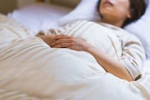 【闘病】26歳で失禁と歩行困難。「将来寝たきり」を告げられた難病『後縦靱帯骨化症』の恐怖