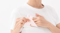 近年「乳がん」を発症する人が増えている『年代』をご存じですか？ 医師が詳しく解説