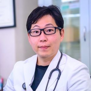 浅川 貴介