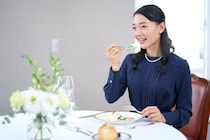 入れ歯は一本だけでも目立たない？種類や目立ちにくく作るポイントを解説