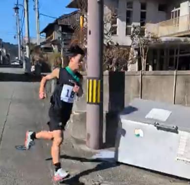 「なんで日曜に走らなきゃいけないの？」その答えを探して。嶺北高校寮生15人がつないだ、本山町への「たすき」