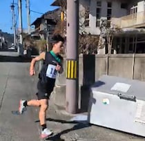 「なんで日曜に走らなきゃいけないの？」その答えを探して。嶺北高校寮生15人がつないだ、本山町への「たすき」